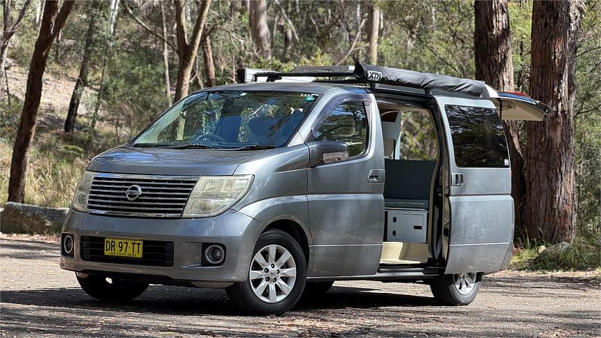  2005 Nissan Camper Van