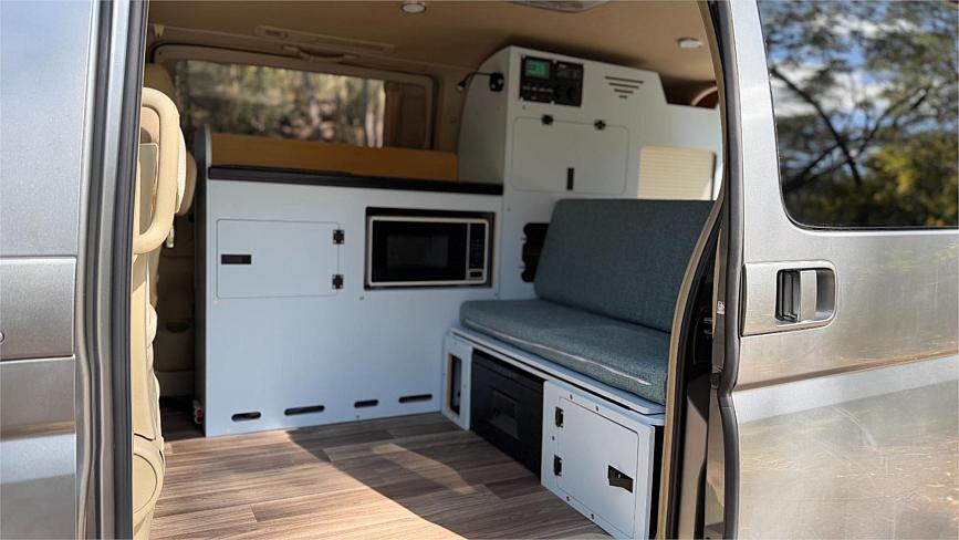  2005 Nissan Camper Van