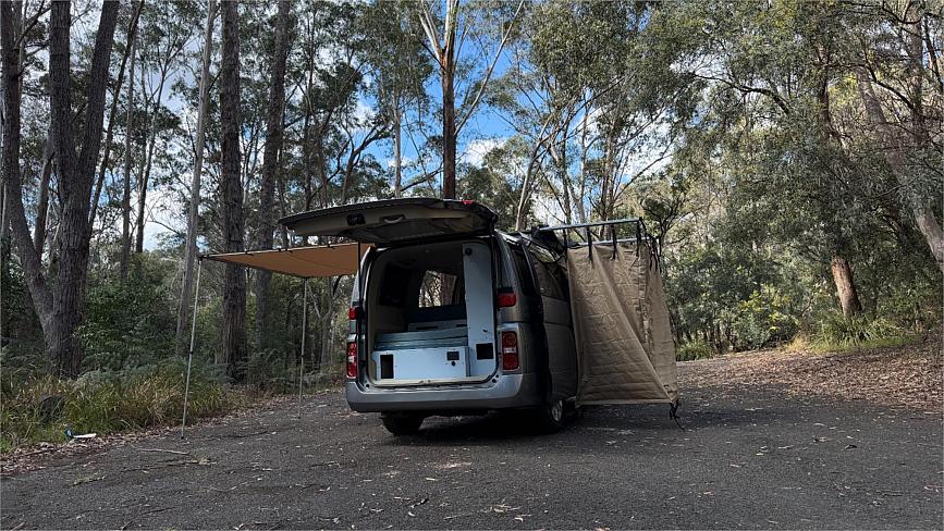  2005 Nissan Camper Van