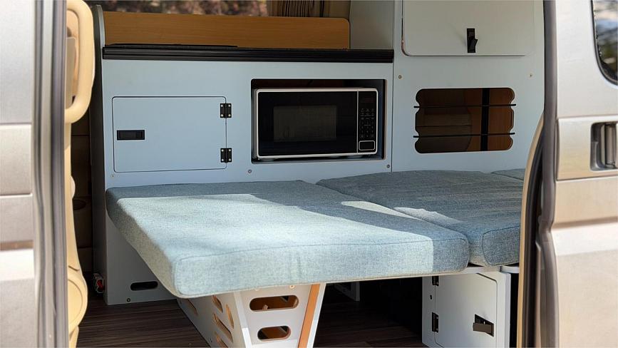 2005 Nissan Camper Van