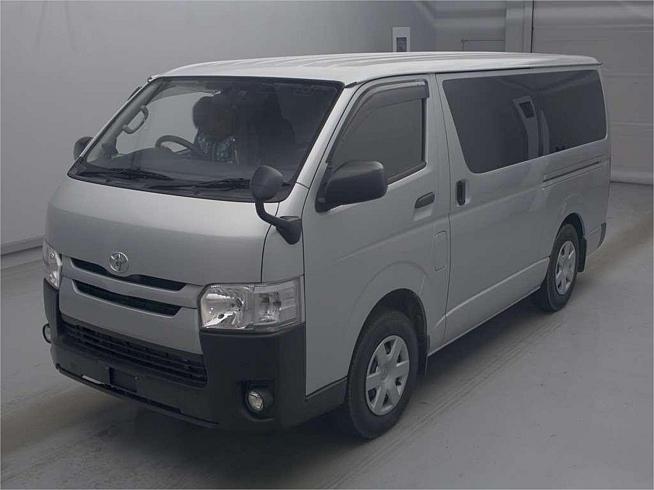  2017 Toyota Hiace Dx (18743) 4wd