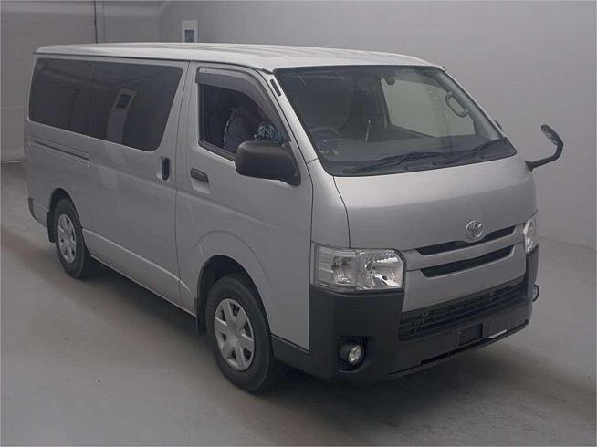  2017 Toyota Hiace Dx (18743) 4wd
