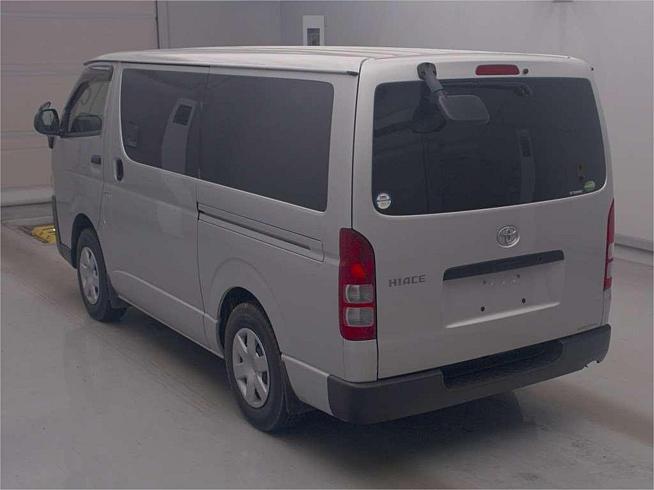  2017 Toyota Hiace Dx (18743) 4wd