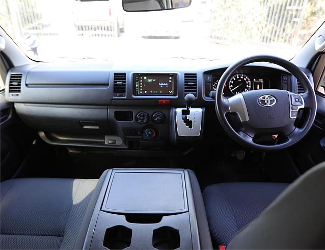 2022 Toyota Hiace Dx (8064 )