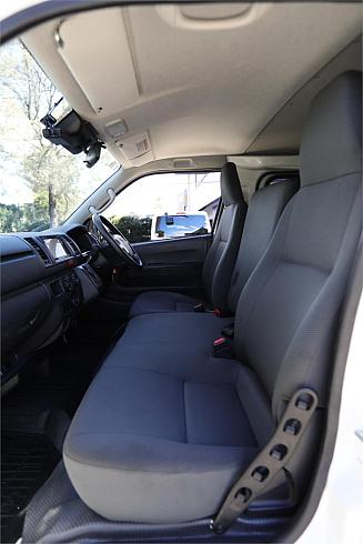 2022 Toyota Hiace Dx (8064 )