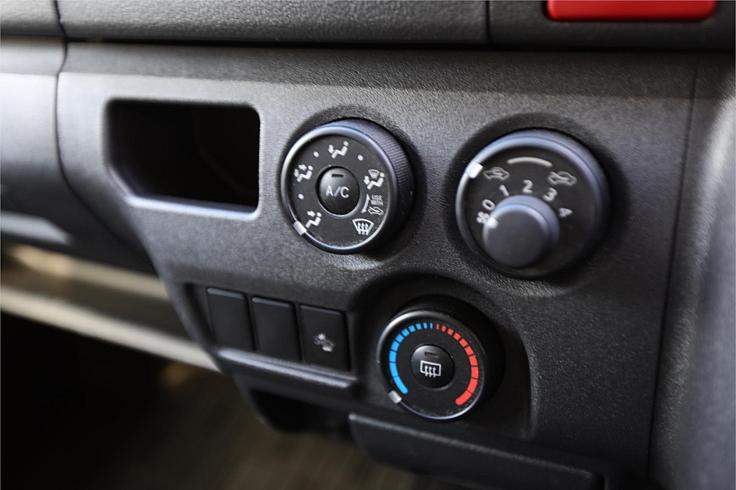 2022 Toyota Hiace Dx (8064 )