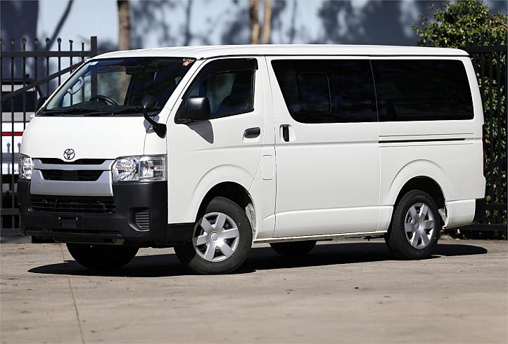  2022 Toyota Hiace Dx (8064 )