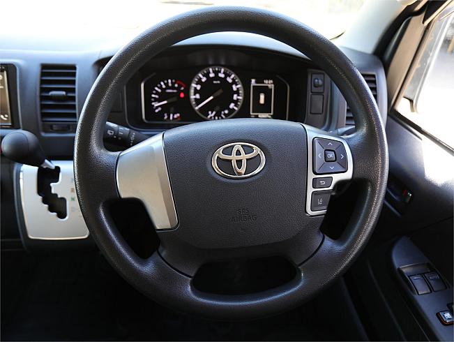 2022 Toyota Hiace Dx (8064 )