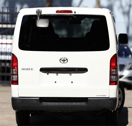  2022 Toyota Hiace Dx (8064 )