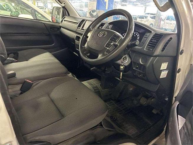  2020 Toyota Hiace Dx (11227)