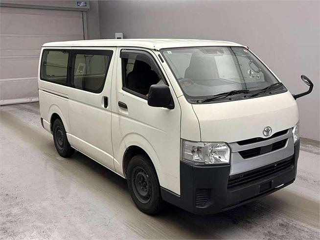  2020 Toyota Hiace Dx (11227)