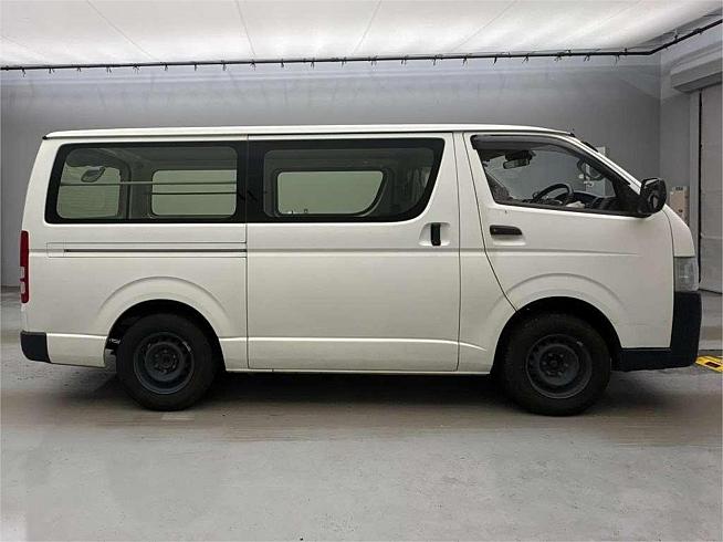  2020 Toyota Hiace Dx (11227)