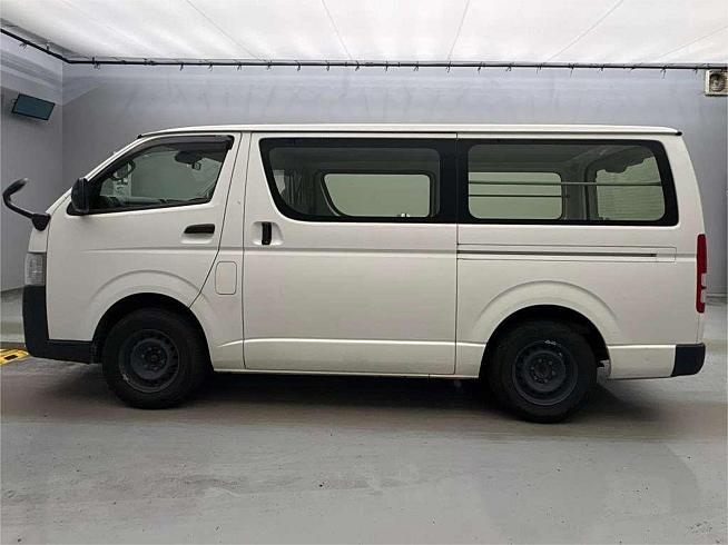  2020 Toyota Hiace Dx (11227)