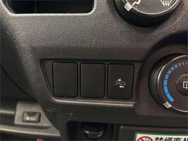  2021 Toyota Hiace Dx (14956)