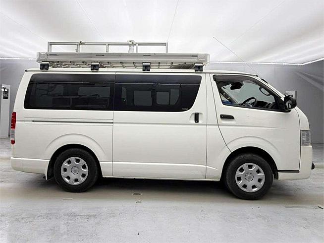  2019 Toyota Hiace Dx (05568)