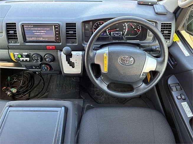  2019 Toyota Hiace Dx (05568)